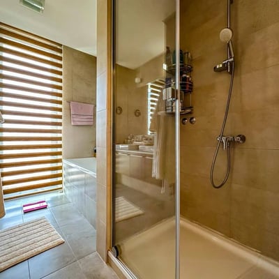 Alquiler de un moderno apartamento de 4 habitaciones, 138 m², BW Residences, Belgrado, Serbia